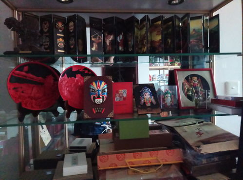 回馈老顾客低价出售图片中所有商品,消息真实,可上门来购